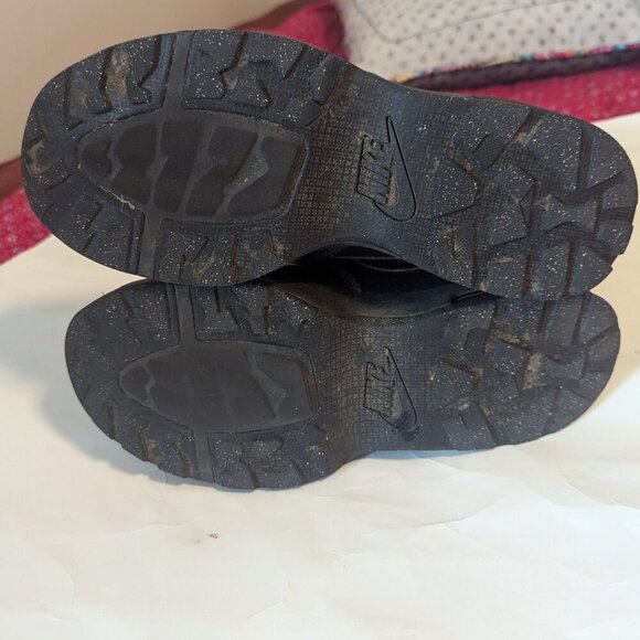 Nike Air Max Goaterra 2.0 Boot Women 8.5, Y 7 Mid Triple Black DC9515-001 - Picture 6 of 9